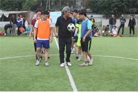 Khai mạc giải bóng đá sinh viên Trường Cao đẳng Cộng đồng Hà Nội năm 2016