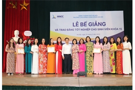 Công đoàn trường Cao đẳng Cộng đồng Hà Nội tổ chức lễ trao giải cuộc thi ảnh "Duyên dáng áo dài HNCC"